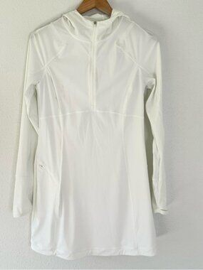 Athleta Pacifica II Coverup White M flaw!